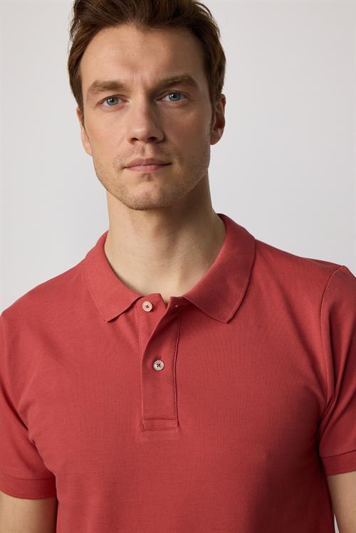 Erkek Slim Fit Dar Kesim %100 Pamuk Düz Pike Kiremit Renk Polo Yaka Tişört