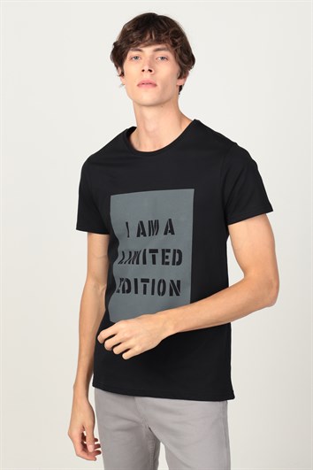 Erkek Slim Fit Dar Kesim %100 Pamuk Yumuşak Dokulu Baskılı Siyah Bisiklet Yaka Tişört