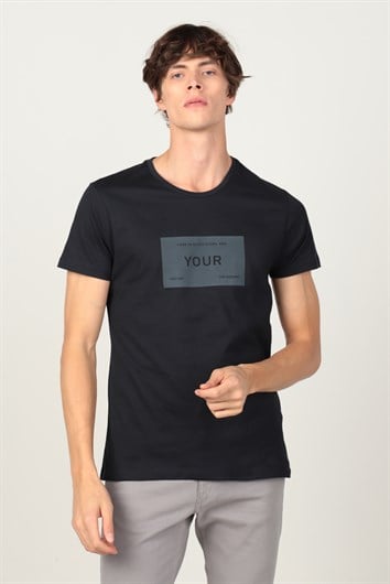 Erkek Slim Fit Dar Kesim %100 Pamuk Yumuşak Dokulu Baskılı Siyah Bisiklet Yaka Tişört