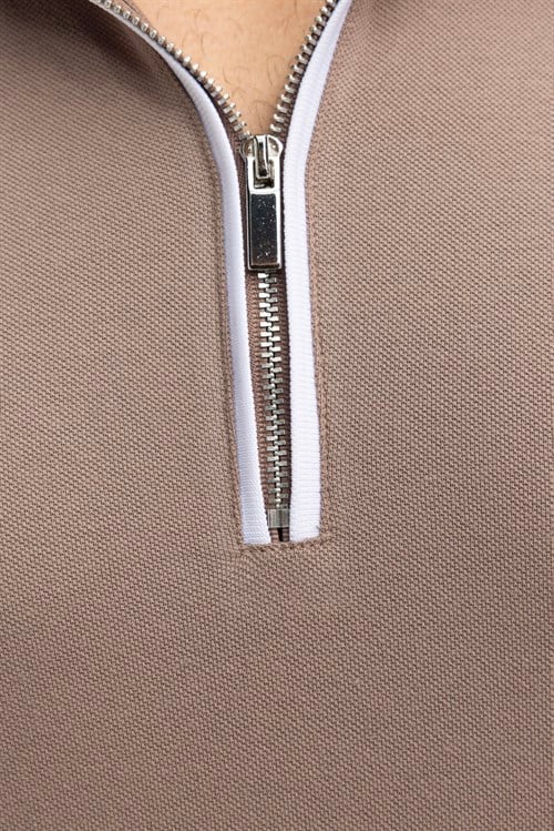 Erkek Slim Fit Dar Kesim %100 Pamuk Düz Pike Fermuarlı Kahverengi Polo Yaka Tişört