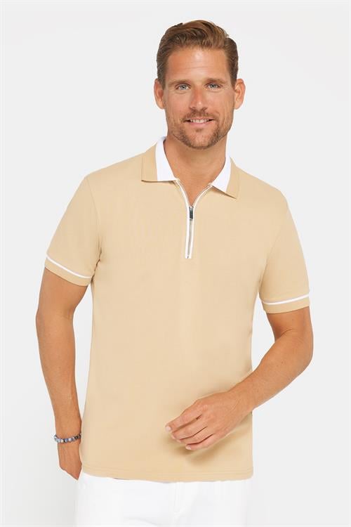 Erkek Slim Fit Dar Kesim %100 Pamuk Düz Pike Fermuarlı Kum Rengi Polo Yaka Tişört