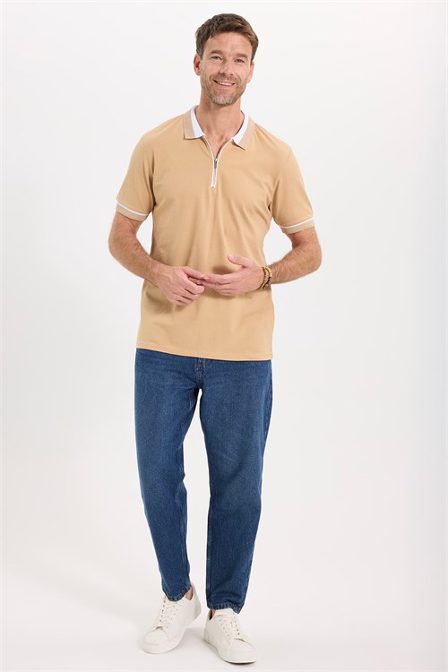 Erkek Slim Fit Dar Kesim %100 Pamuk Düz Pike Fermuarlı Kum Rengi Polo Yaka Tişört