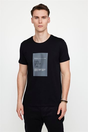 Erkek Slim Fit Dar Kesim %100 Pamuk Yumuşak Dokulu Baskılı Siyah Bisiklet Yaka Tişört