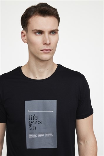Erkek Slim Fit Dar Kesim %100 Pamuk Yumuşak Dokulu Baskılı Siyah Bisiklet Yaka Tişört
