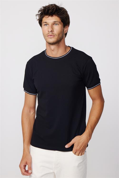 Erkek Slim Fit Dar Kesim %100 Pamuk Düz Pike Siyah Bisiklet Yaka Tişört