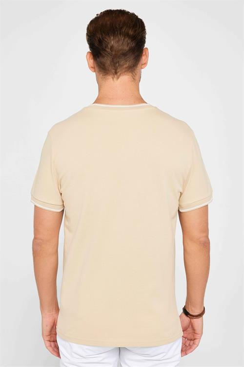 Erkek Slim Fit Dar Kesim %100 Pamuk Düz Pike Kum Rengi Bisiklet Yaka Tişört