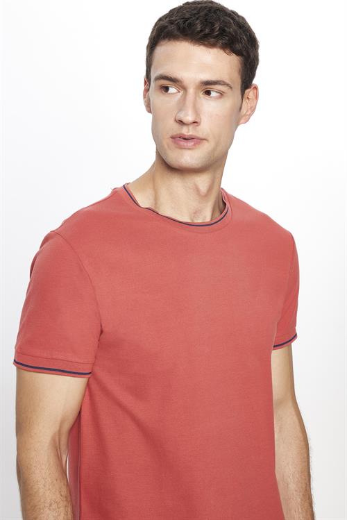 Erkek Slim Fit Dar Kesim %100 Pamuk Düz Pike Kiremit Bisiklet Yaka Tişört