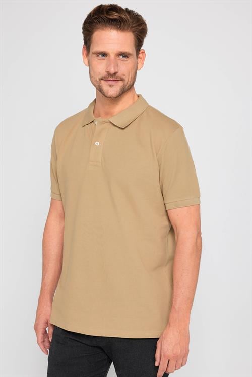 Erkek Slim Fit Dar Kesim %100 Pamuk Düz Pike Kum Rengi Polo Yaka Tişört