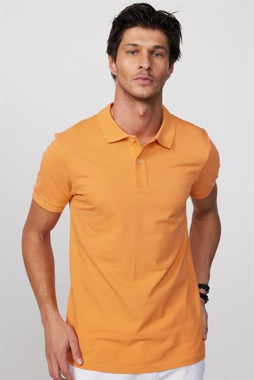 Erkek Slim Fit Dar Kesim %100 Pamuk Düz Pike Yavruağzı Renk Polo Yaka Tişört