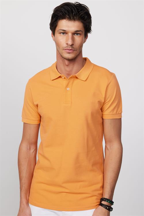 Erkek Slim Fit Dar Kesim %100 Pamuk Düz Pike Yavruağzı Renk Polo Yaka Tişört