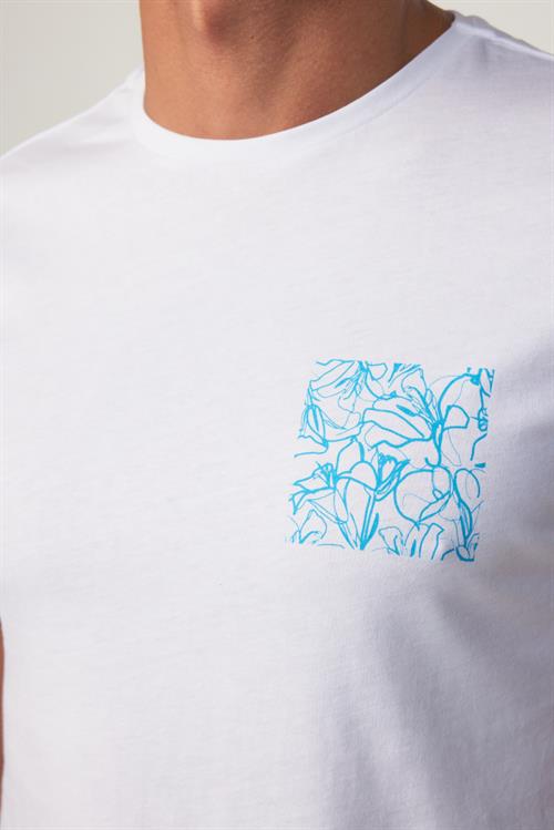 Erkek Slim Fit Dar Kesim %100 Pamuk Yumuşak Dokulu Baskılı Beyaz Bisiklet Yaka Tişört