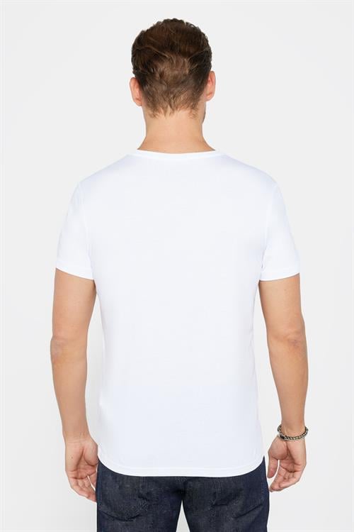 Erkek Slim Fit Dar Kesim %100 Pamuk Yumuşak Dokulu Baskılı Beyaz Bisiklet Yaka Tişört
