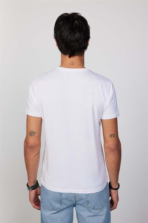 Erkek Slim Fit Dar Kesim %100 Pamuk Yumuşak Dokulu Baskılı Beyaz Bisiklet Yaka Tişört