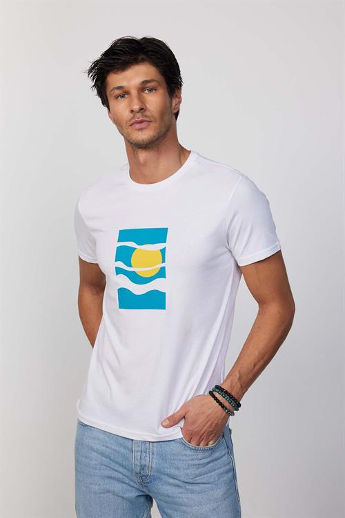 Erkek Slim Fit Dar Kesim %100 Pamuk Yumuşak Dokulu Baskılı Beyaz Bisiklet Yaka Tişört