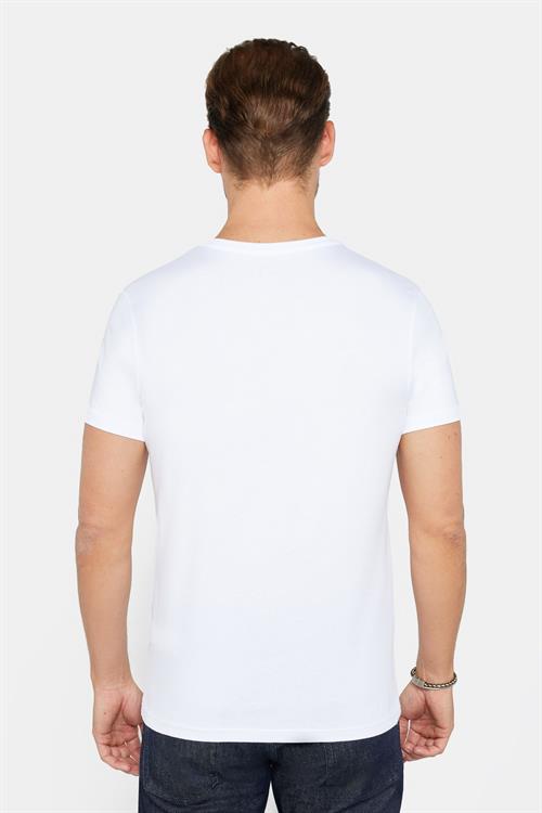 Erkek Slim Fit Dar Kesim %100 Pamuk Yumuşak Dokulu Baskılı Beyaz Bisiklet Yaka Tişört