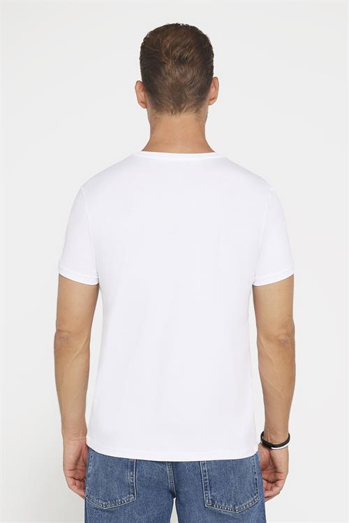 Erkek Slim Fit Dar Kesim %100 Pamuk Yumuşak Dokulu Baskılı Beyaz Bisiklet Yaka Tişört