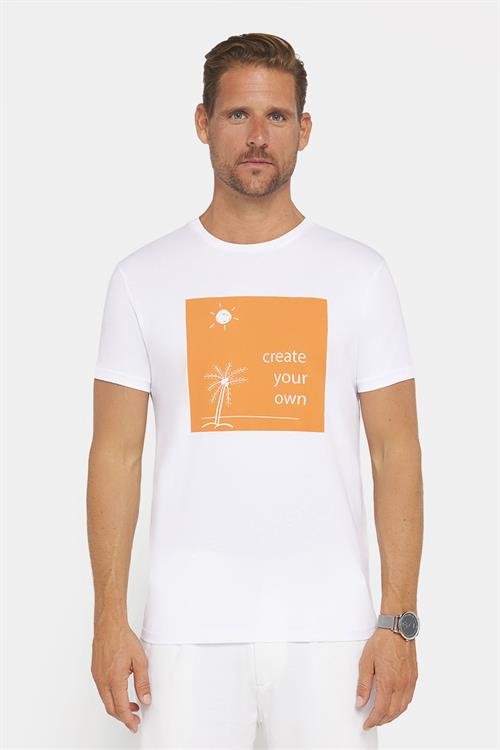 Erkek Slim Fit Dar Kesim %100 Pamuk Yumuşak Dokulu Baskılı Beyaz Bisiklet Yaka Tişört