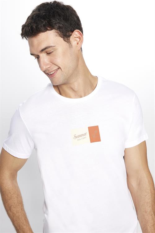 Erkek Slim Fit Dar Kesim %100 Pamuk Yumuşak Dokulu Baskılı Beyaz Bisiklet Yaka Tişört