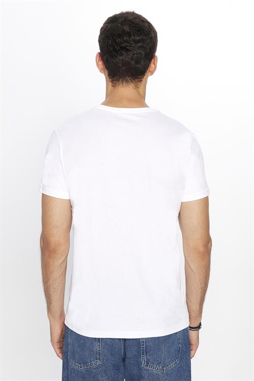 Erkek Slim Fit Dar Kesim %100 Pamuk Yumuşak Dokulu Baskılı Beyaz Bisiklet Yaka Tişört