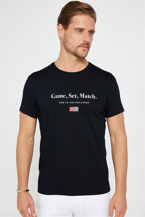 Erkek Slim Fit Dar Kesim %100 Pamuk Yumuşak Dokulu Baskılı Siyah Bisiklet Yaka Tişört