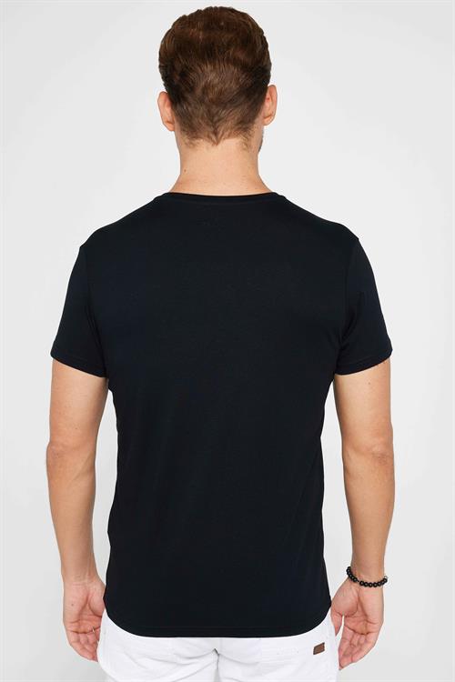Erkek Slim Fit Dar Kesim %100 Pamuk Yumuşak Dokulu Baskılı Siyah Bisiklet Yaka Tişört
