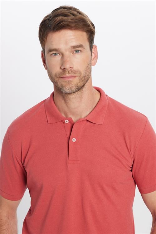 Erkek Slim Fit Dar Kesim Pamuklu Yumuşak Dokulu Serin Tutan Kumaş Düz Pike Kiremit Polo Yaka Tişört