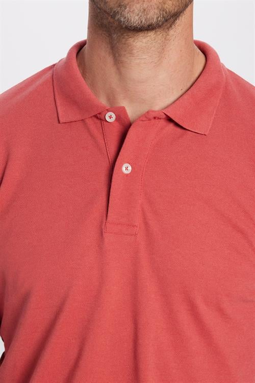 Erkek Slim Fit Dar Kesim Pamuklu Yumuşak Dokulu Serin Tutan Kumaş Düz Pike Kiremit Polo Yaka Tişört