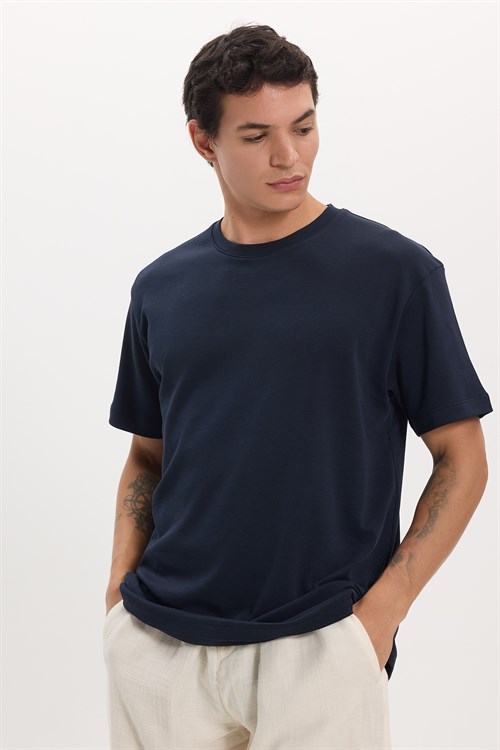 Unisex Relax Fit Rahat Kesim %100 Pamuk Yumuşak Dokulu Hafif Kalın Bisiklet Yaka Lacivert Tişört