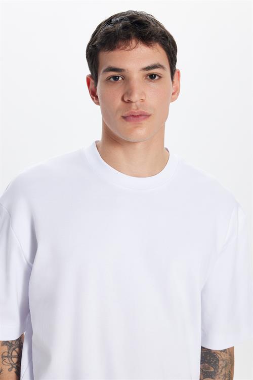 Unisex Oversize Geniş Kesim %100 Pamuk Yumuşak Dokulu Basic Bisiklet Yaka Beyaz Tişört