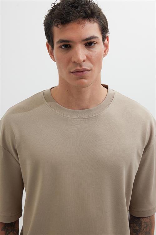 Unisex Oversize Geniş Kesim %100 Pamuk Yumuşak Dokulu Basic Bisiklet Yaka Bej Tişört