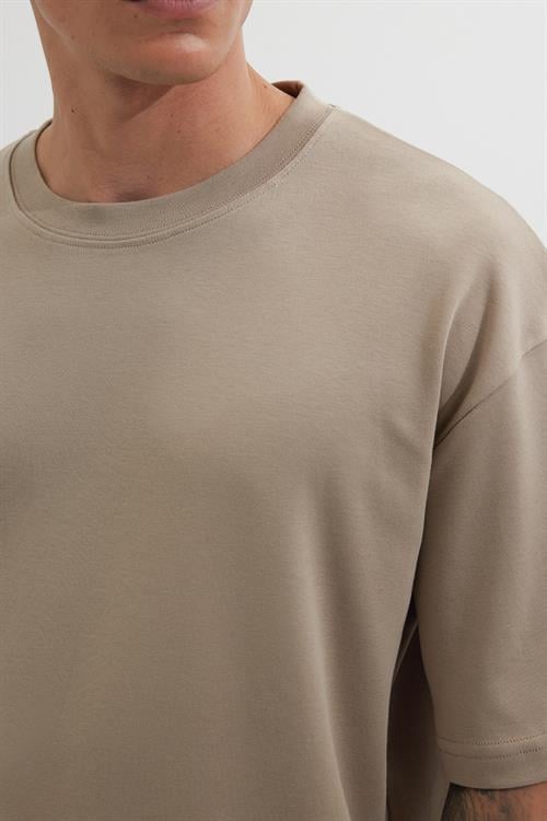 Unisex Oversize Geniş Kesim %100 Pamuk Yumuşak Dokulu Basic Bisiklet Yaka Bej Tişört