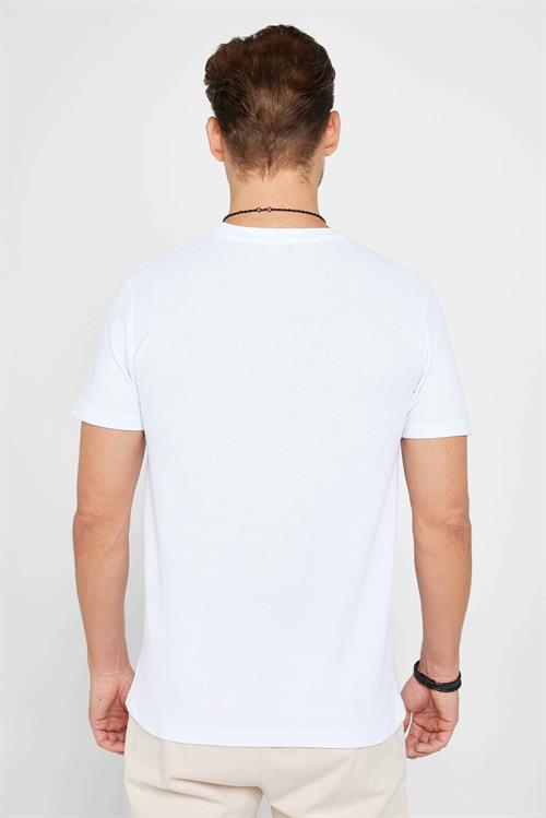 Erkek Slim Fit Dar Kesim %100 Pamuk Yumuşak Dokulu Desenli Beyaz Bisiklet Yaka Tişört