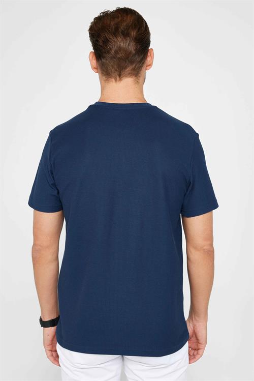 Erkek Slim Fit Dar Kesim %100 Pamuk Yumuşak Dokulu Desenli Lacivert Bisiklet Yaka Tişört