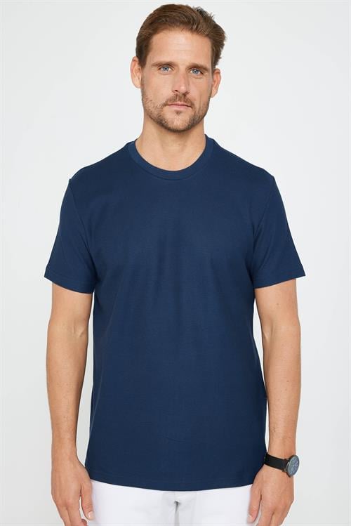 Erkek Slim Fit Dar Kesim %100 Pamuk Yumuşak Dokulu Desenli Lacivert Bisiklet Yaka Tişört