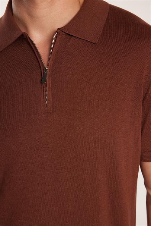 Erkek Slim Fit Dar Kesim %100 Pamuk Örme Triko Fermuarlı Kahverengi Polo Yaka Tişört