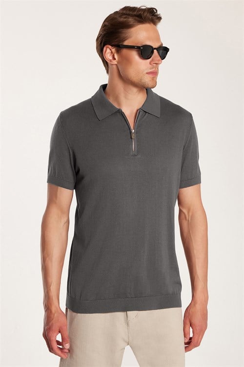 Erkek Slim Fit Dar Kesim %100 Pamuk Örme Triko Fermuarlı Füme Polo Yaka Tişört