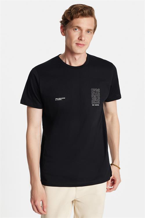 Erkek Slim Fit Dar Kesim %100 Pamuk Yumuşak Dokulu Baskılı Siyah Bisiklet Yaka Tişört