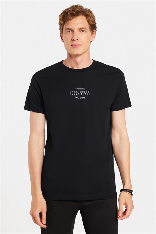 Erkek Slim Fit Dar Kesim %100 Pamuk Yumuşak Dokulu Baskılı Siyah Bisiklet Yaka Tişört