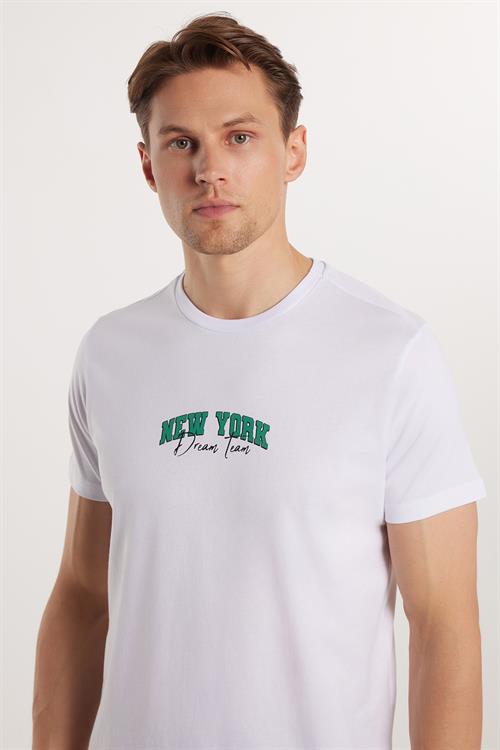 Erkek Slim Fit Dar Kesim %100 Pamuk Yumuşak Dokulu Baskılı Beyaz Bisiklet Yaka Tişört