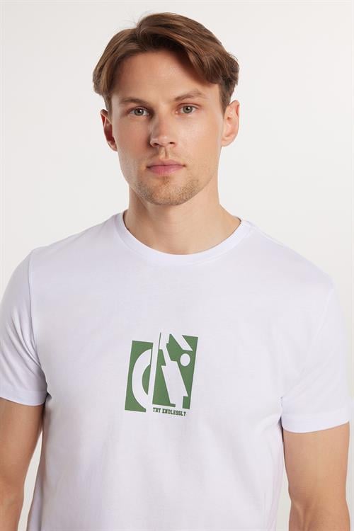 Erkek Slim Fit Dar Kesim %100 Pamuk Yumuşak Dokulu Baskılı Beyaz Bisiklet Yaka Tişört