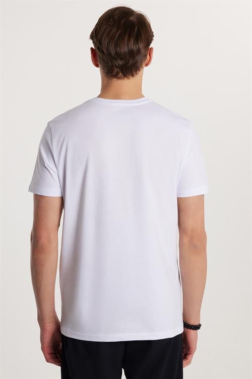  Erkek Slim Fit Dar Kesim %100 Pamuk Yumuşak Dokulu Baskılı Beyaz Bisiklet Yaka Tişört