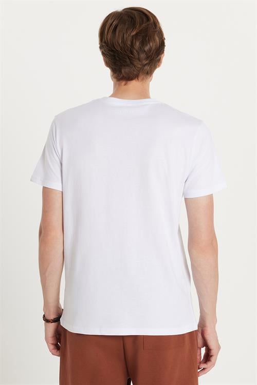 Erkek Slim Fit Dar Kesim %100 Pamuk Yumuşak Dokulu Baskılı Beyaz Bisiklet Yaka Tişört