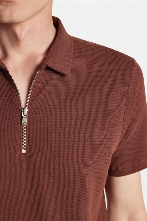 Erkek Slim Fit Dar Kesim %100 Pamuk Fermuarlı Kahverengi Polo Yaka Tişört