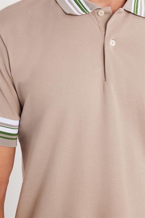 Erkek Slim Fit Dar Kesim %100 Pamuk Düz Pike Yaka ve Kol Detaylı Bej Polo Yaka Tişört