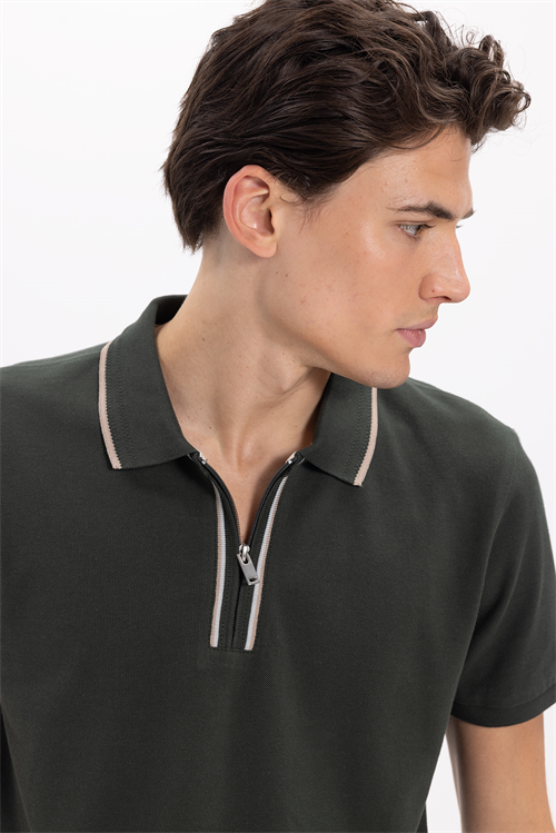 Erkek Slim Fit Dar Kesim %100 Pamuk Kısa Kollu Yarım Fermuarlı Yeşil Polo Yaka Tişört