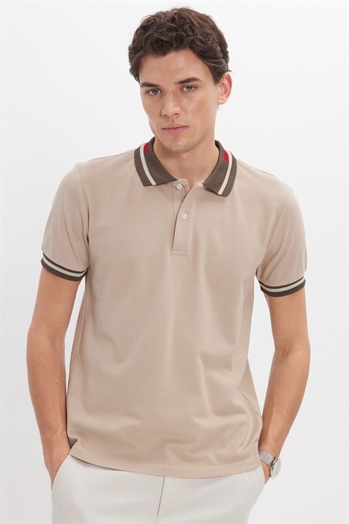 Erkek Slim Fit Dar Kesim %100 Pamuk Düz Pike Yaka ve Kol Detaylı Bej Polo Yaka Tişört