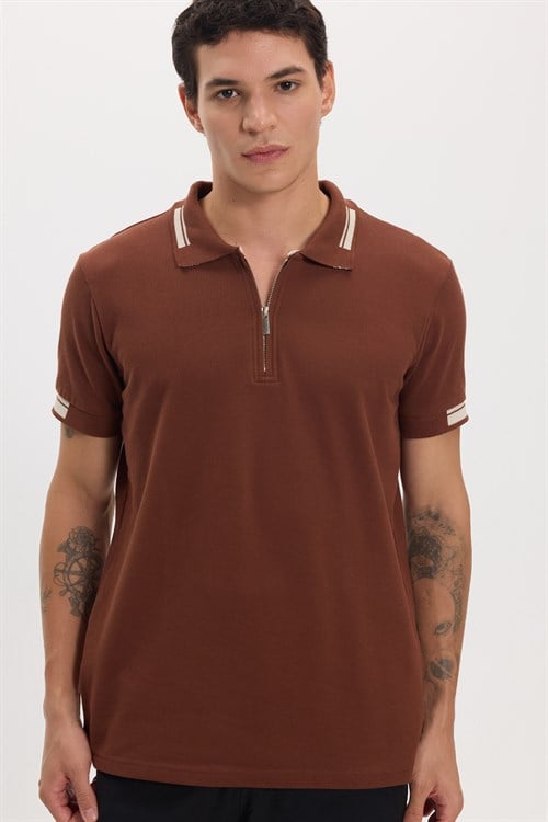 Erkek Slim Fit Dar Kesim %100 Pamuk Kısa Kollu Fermuarlı Kahverengi Polo Yaka Tişört