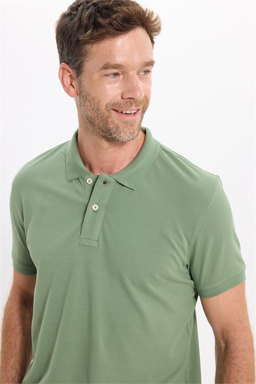 Erkek Slim Fit Dar Kesim Premium Seri %100 Pamuk Yumuşak Dokulu Merserize Yeşil Polo Yaka Tişört 