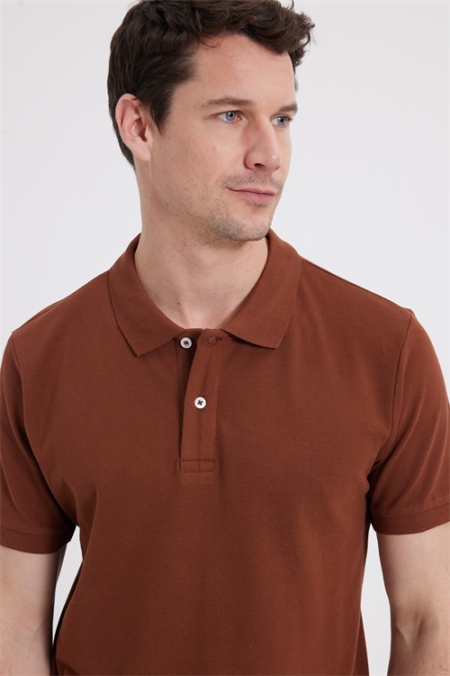 Erkek Slim Fit Dar Kesim %100 Pamuk Kısa Kollu Polo Yaka Kahverengi Tişört