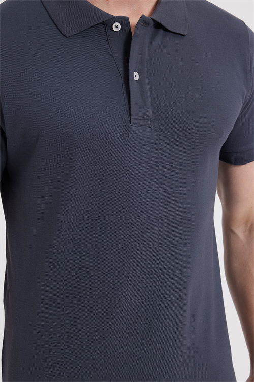 Erkek Slim Fit Dar Kesim %100 Pamuk Kısa Kollu Polo Yaka Koyu Gri Tişört